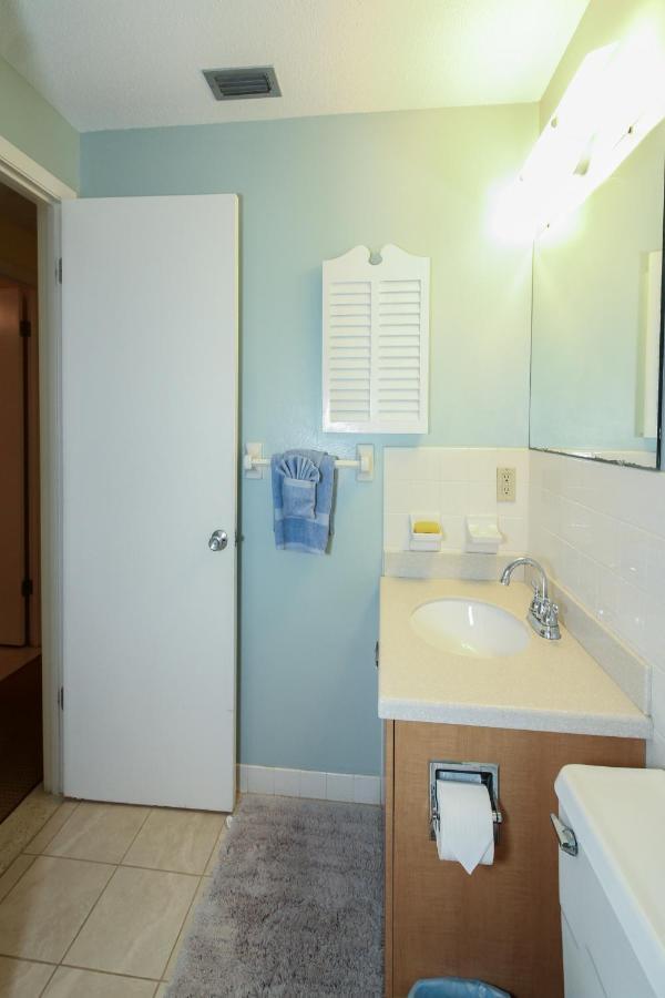 Bamboo Apartments Holmes Beach Exterior foto